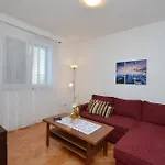 Ana Apartman Brodarica