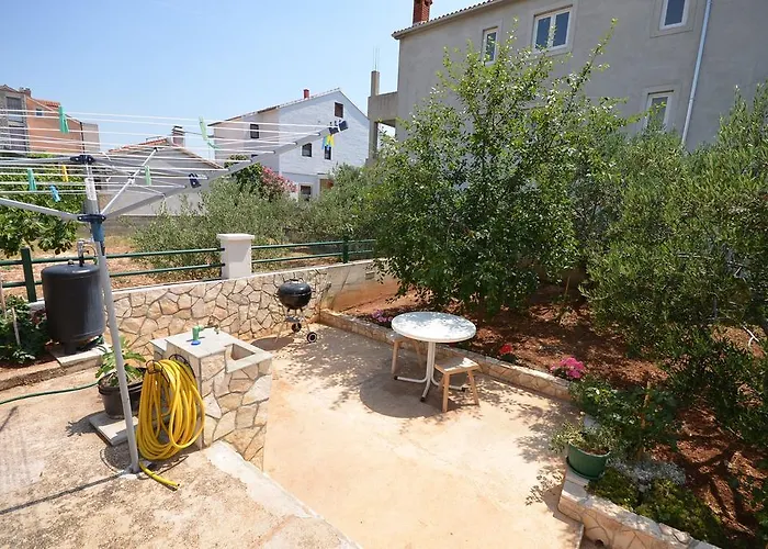 Ana * Brodarica (Sibenik-Knin)